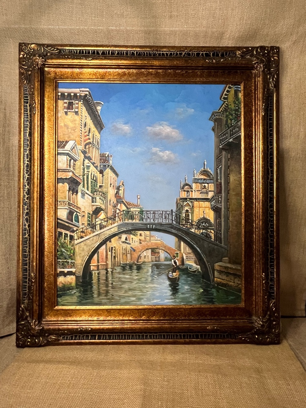 Beautiful Venetian canal scene w/Ornate Framed Oil Painting